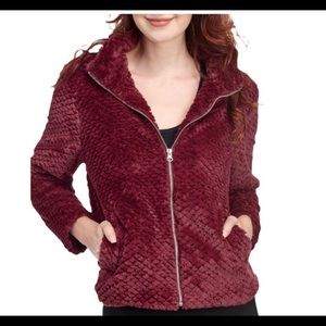 Zip up fur jacket with pockets